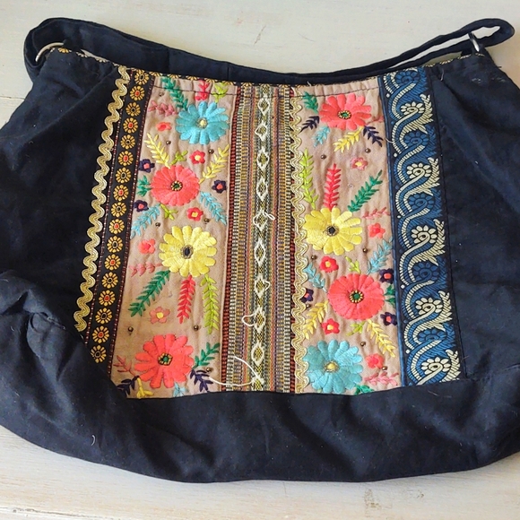 Antik Kraft Handbags - Antik Kraft Boho Bag